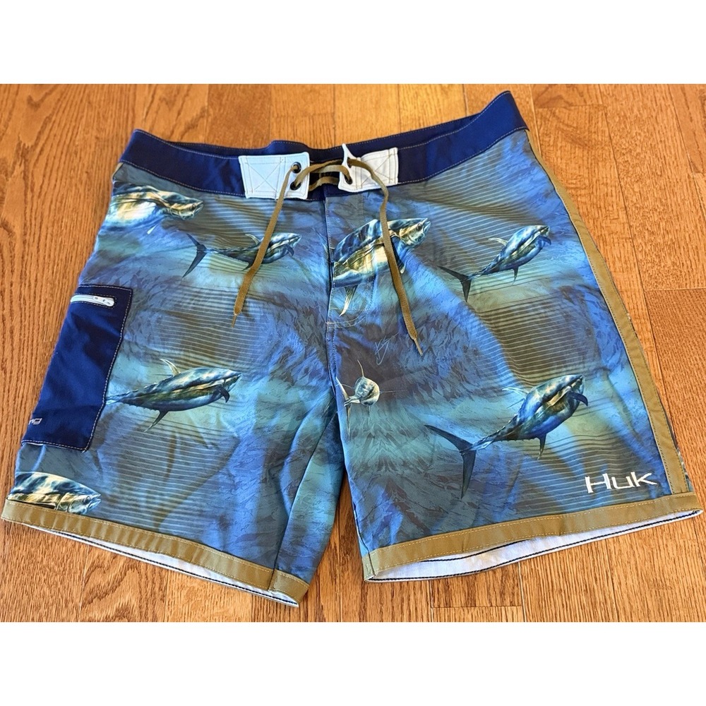 HUK Fishing Mens Board Shorts All Over Print Size 36 Blue Drawstring